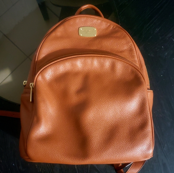 EUC Michael Kors Large Abbey Leather Backpack - Picture 1 of 11